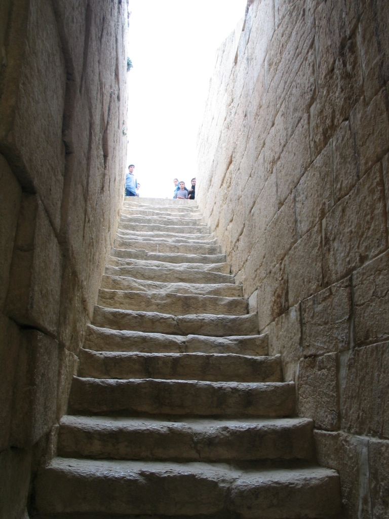 معبد آناهیتا