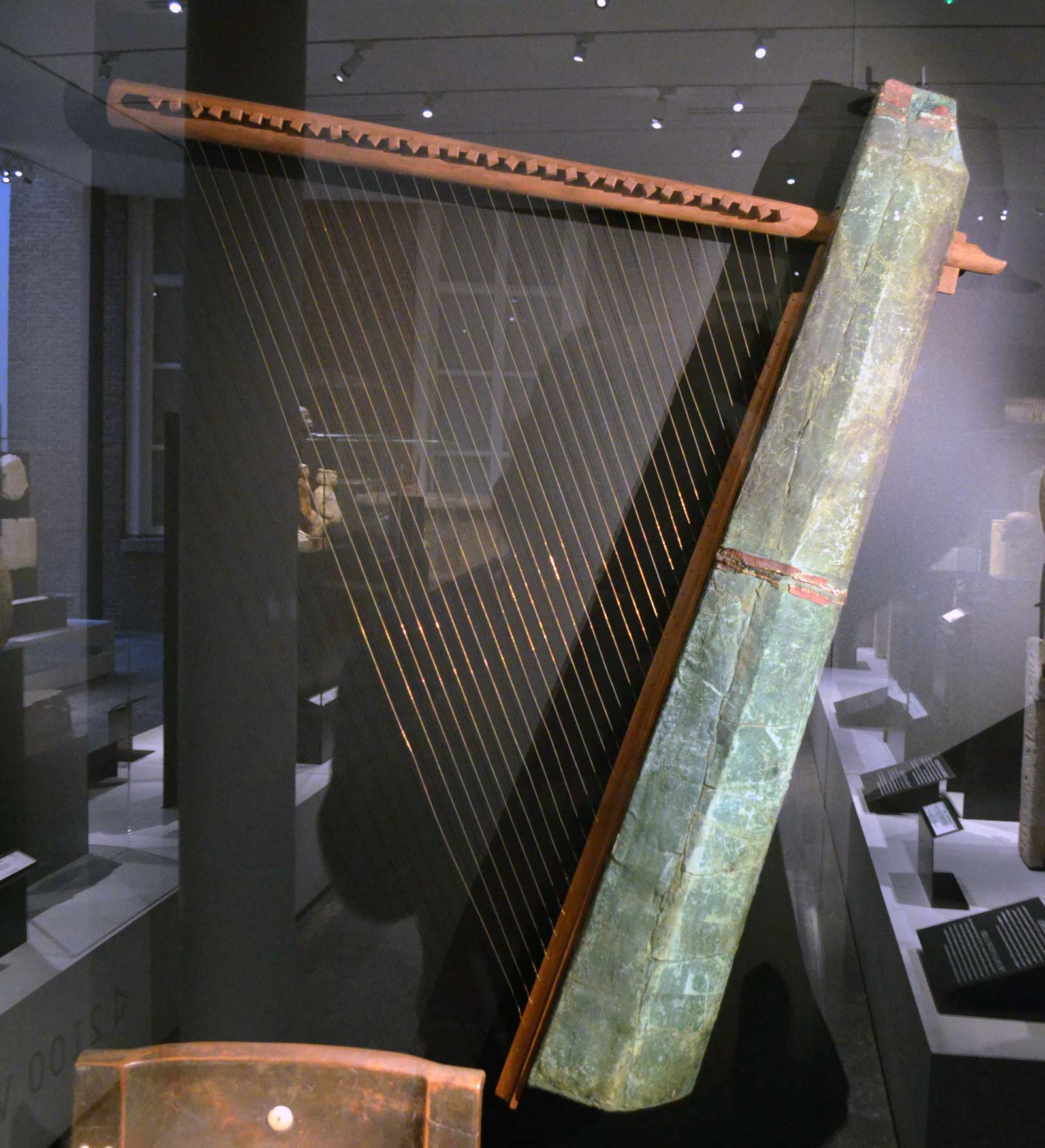 ساز هارپ مصر باستان