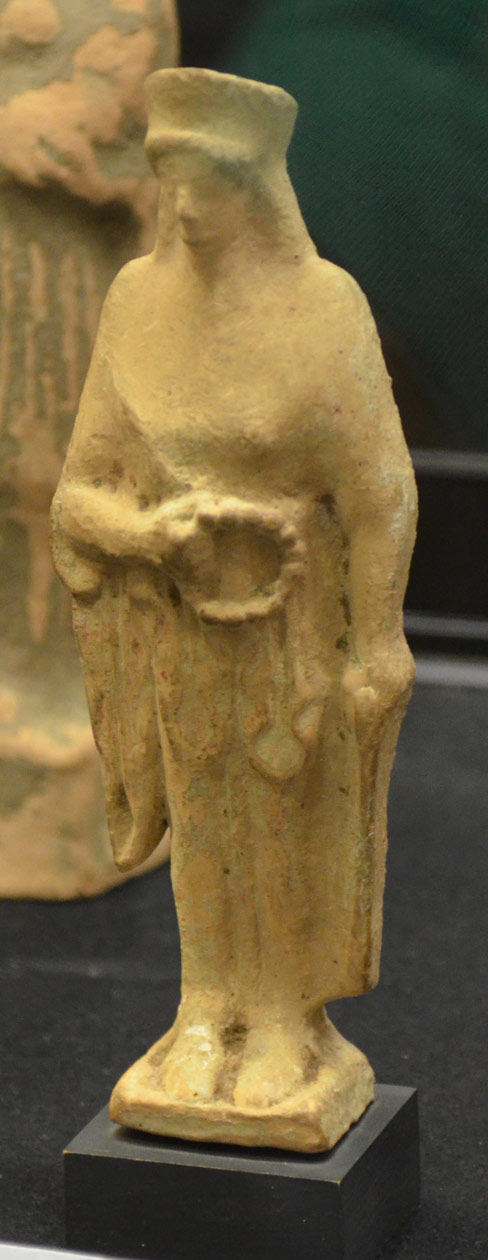 زن نوازنده یونان باستان