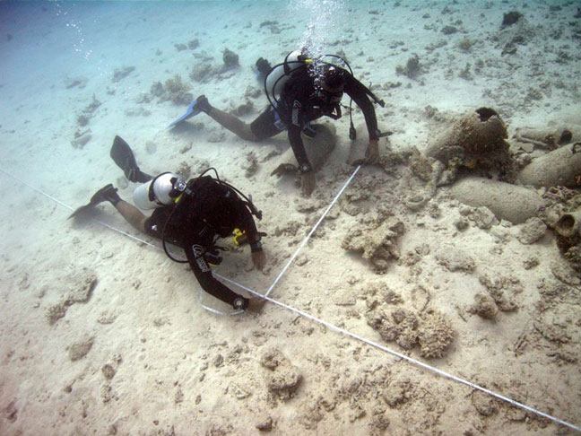 باستان شناساند ر زیر آب