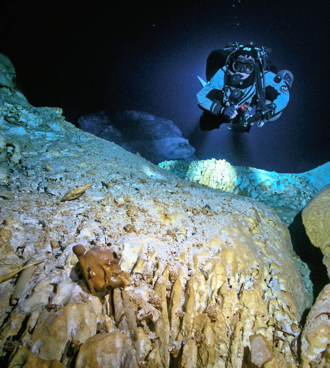 غارآبی سوراخ سیاه مکزیک