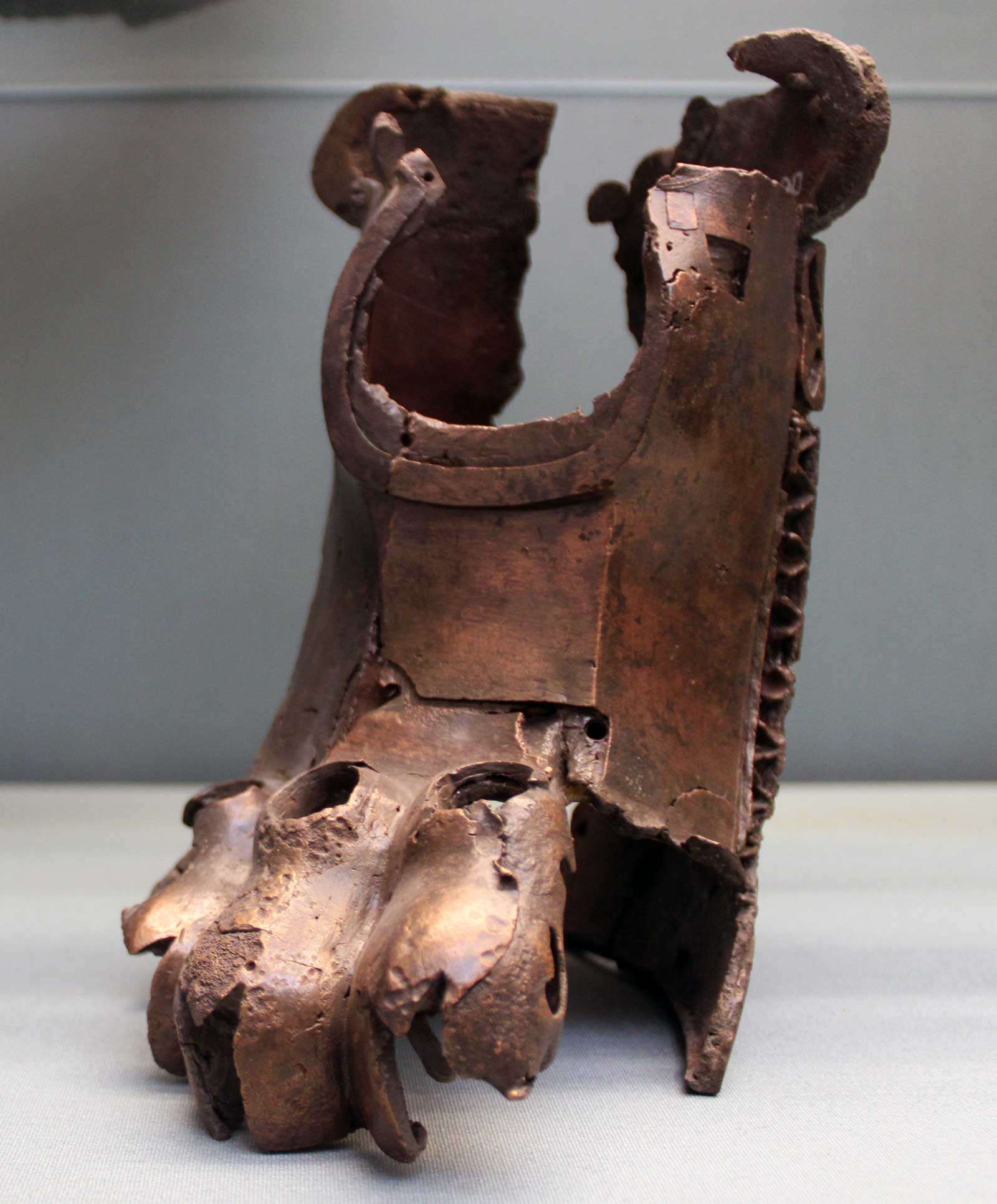 آثار توپراک قلعه