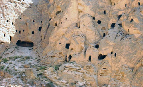 دخمه های کافرکلی هراز