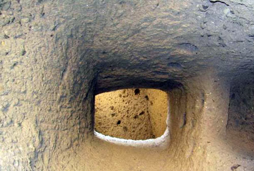 دخمه های کافرکلی هراز