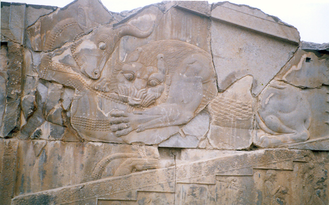 كاخ سه دروازه