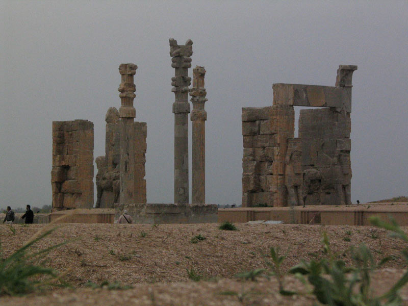  دروازه ملل تخت جمشید