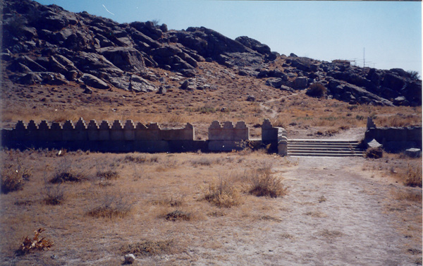  آثار هخامنشی اطراف تخت جمشید