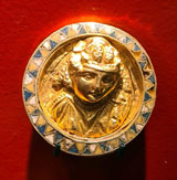 آویز طلا با طرح دینوسیوس - مصر