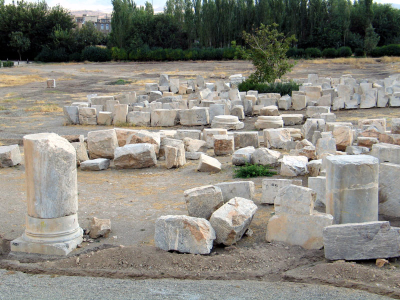 معبد آناهیتای کنگاور