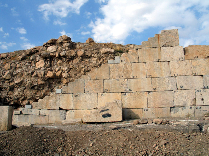 معبد آناهیتای کنگاور