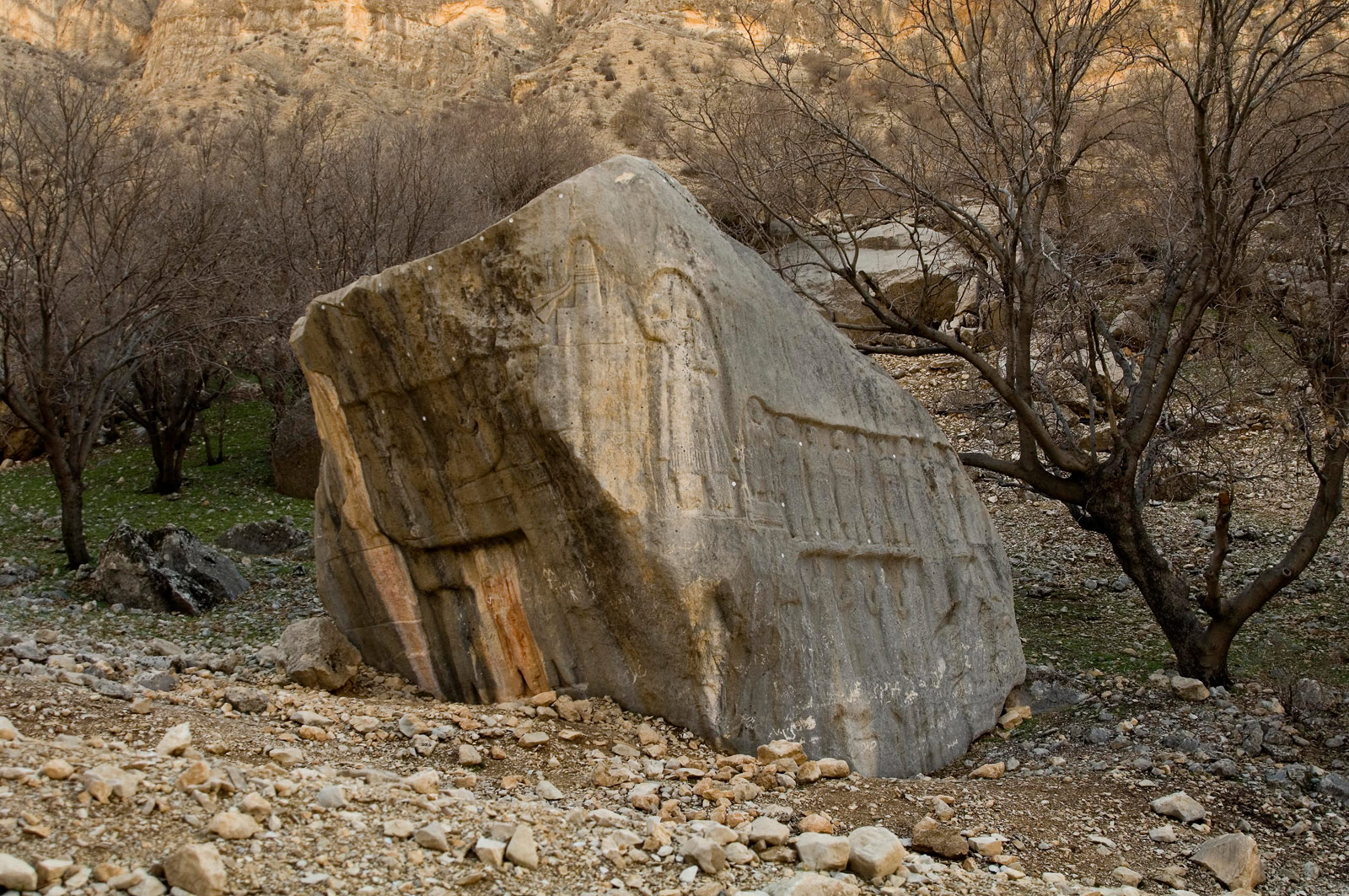 سنگ نگاره تنگ سروك