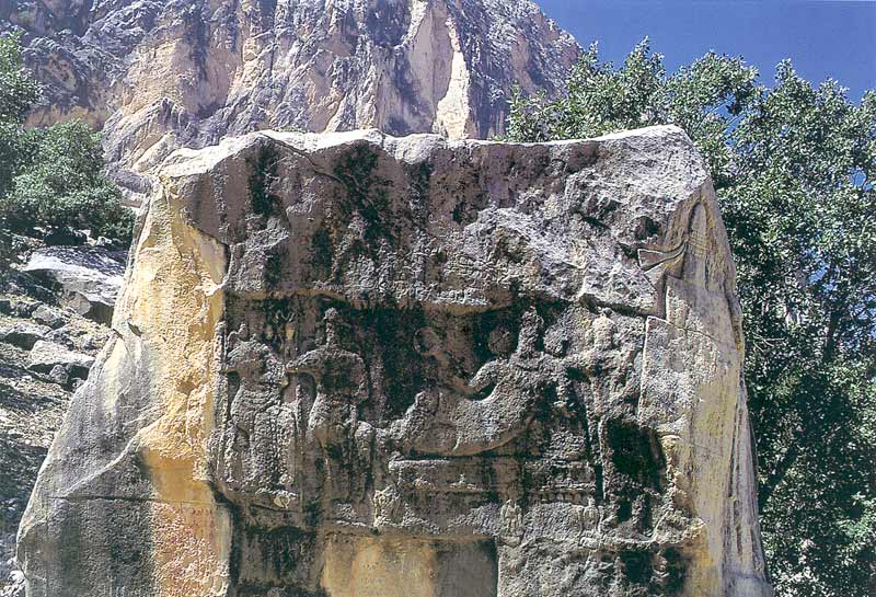 سنگ نگاره تنگ سروك