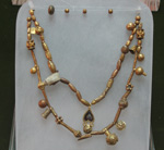 تزیینات طلایی 