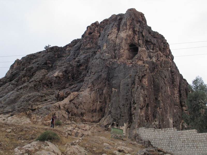 نقش برجسته آنو با نی نی 