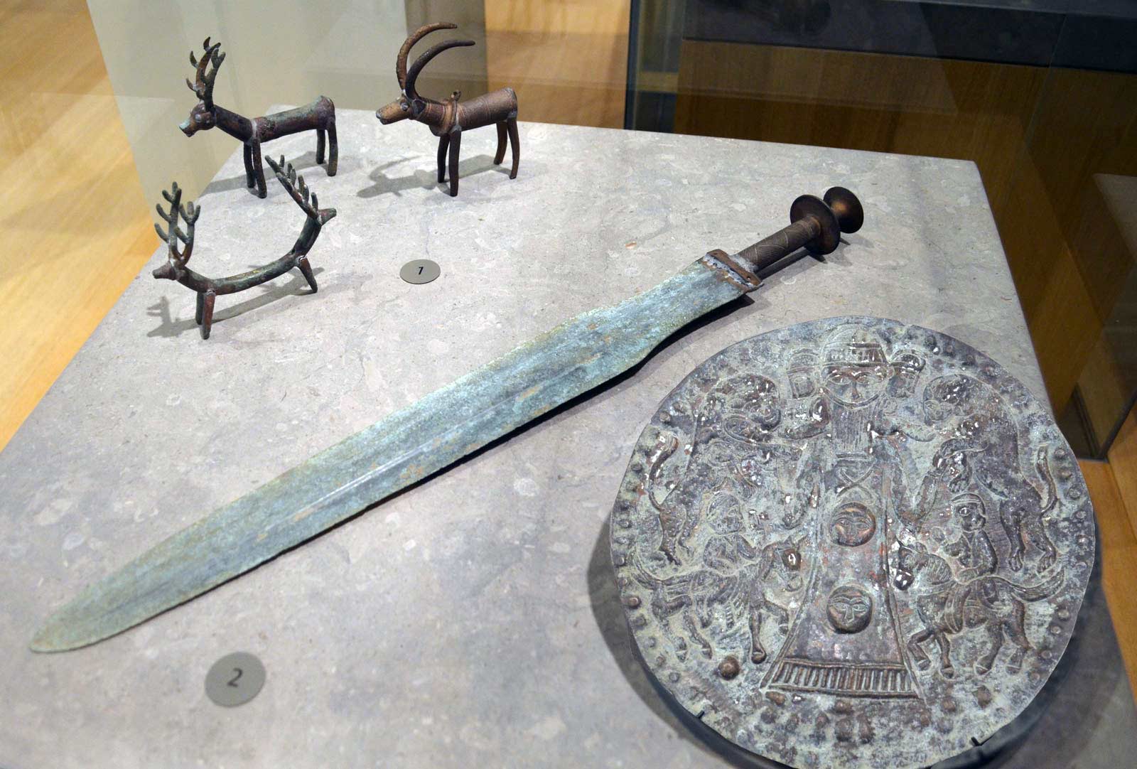 آثار تقلبی مفرغ لرستان