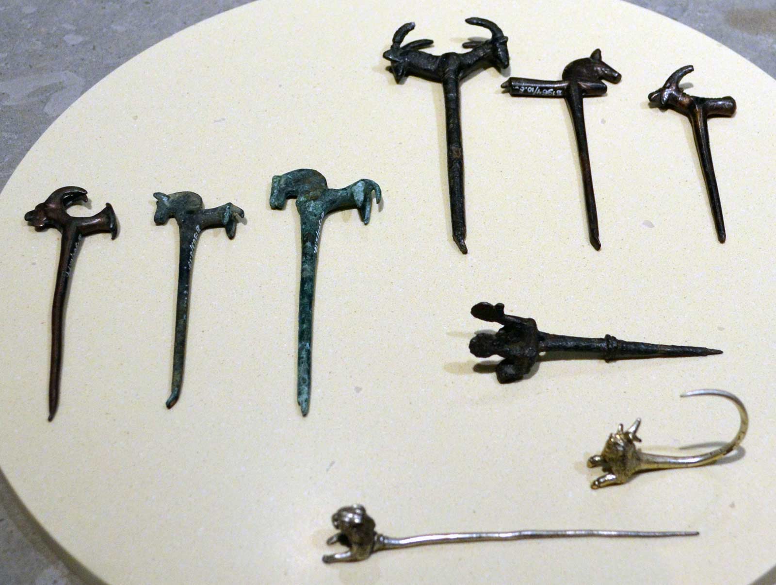 آثار  مفرغ لرستان