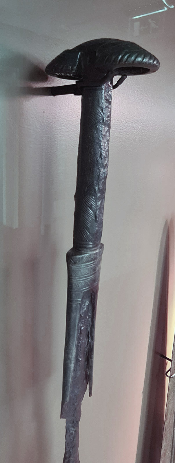 دسته شمشیر برنز لرستان