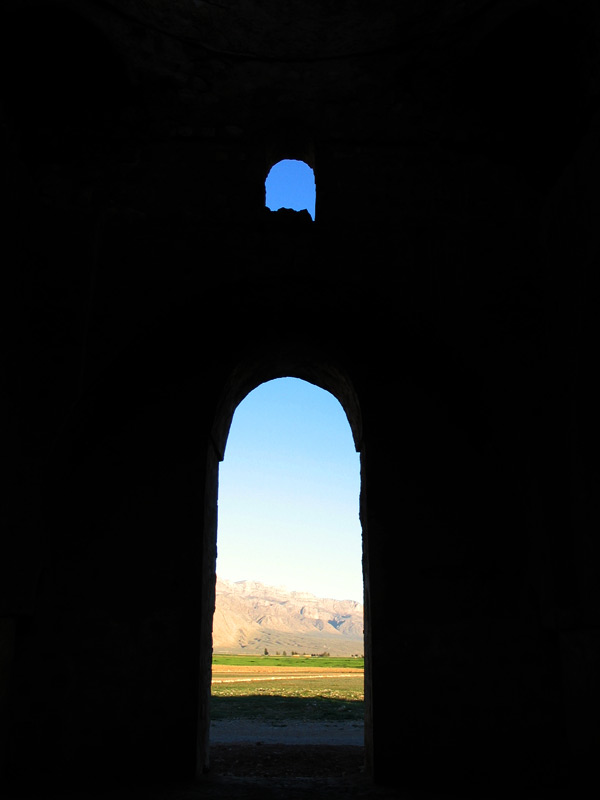 کاخ سروستان