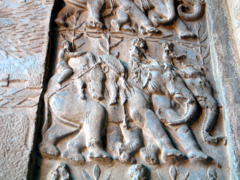 سنگ نگاره های تاق بستان