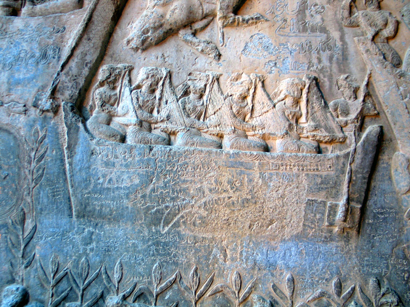 سنگ نگاره های تاق بستان