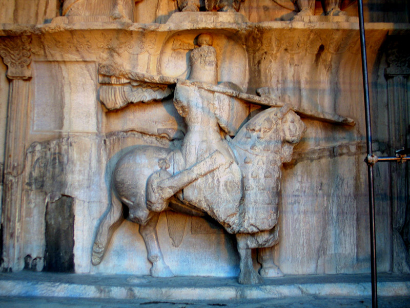 سنگ نگاره های تاق بستان