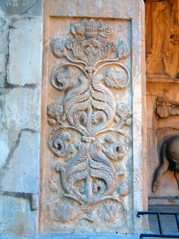 سنگ نگاره تاق بستان